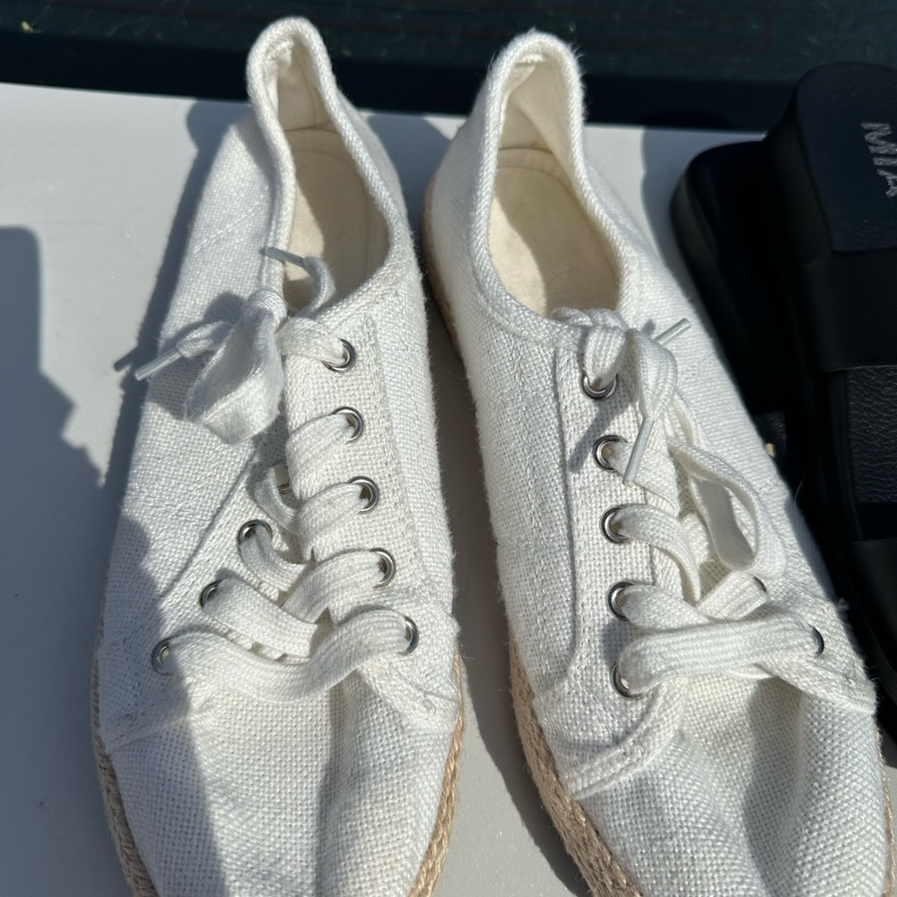 Tommy Bahama White Canvas Espadrille Sneakers 10